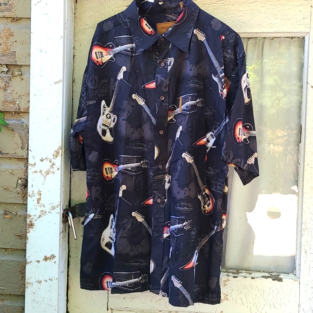 Vintage Guitar Button-down